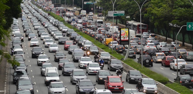Trânsito é um dos fatores de risco - Levi Bianco/Brazil Photo Press/Estadão Conteúdo