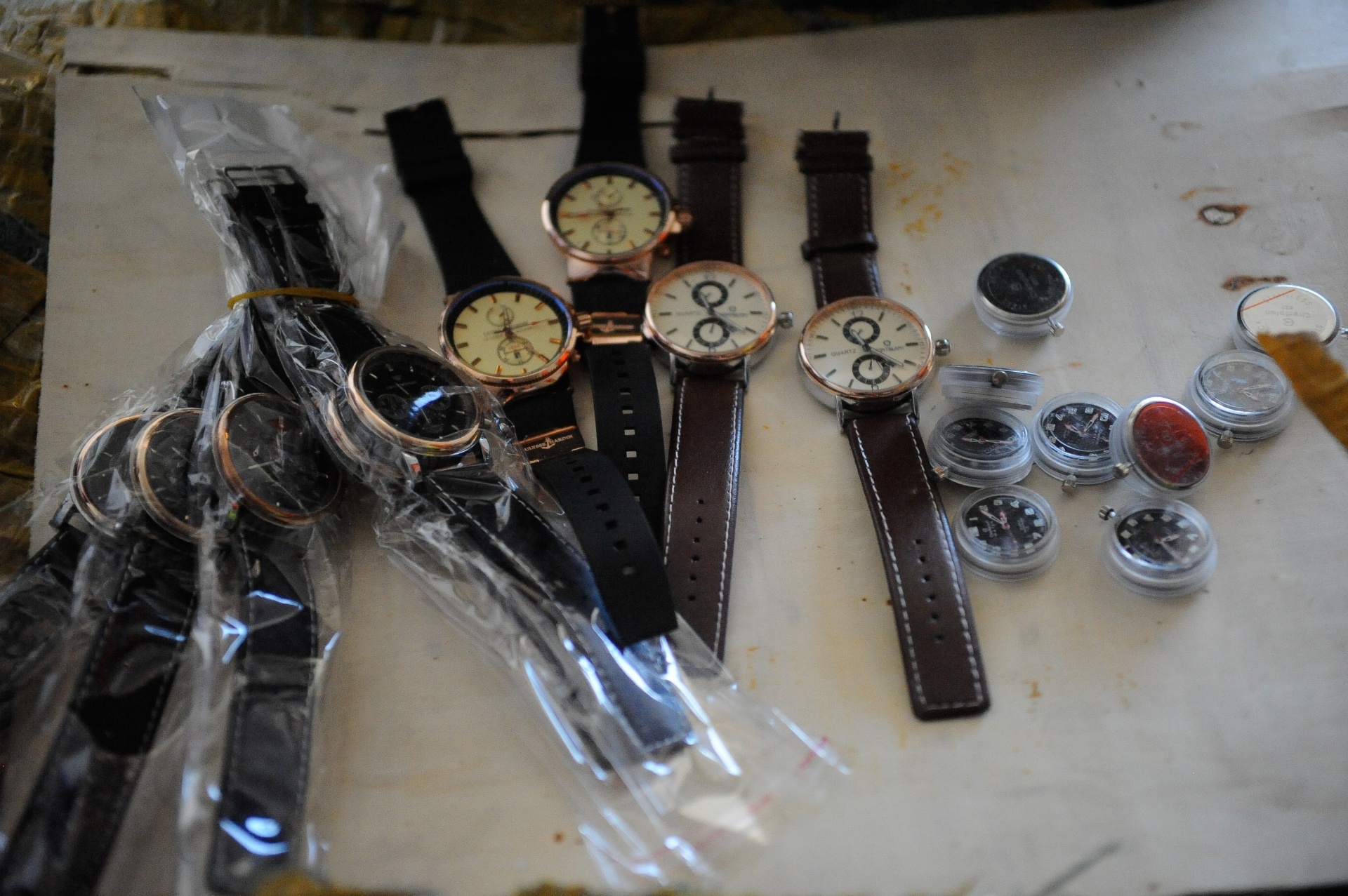 Fotos: Receita Federal destrói produtos piratas no Rio de ...