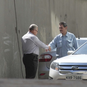 Jefferson chegou por volta das 8h no Hospital do Câncer, no bairro do Santo Cristo, zona portuária do Rio de Janeiro, acompanhado da mulher, Ana Lúcia, e da filha, Cristiane Brasil - Ale Silva/Futura Press/Estadão Conteúdo 