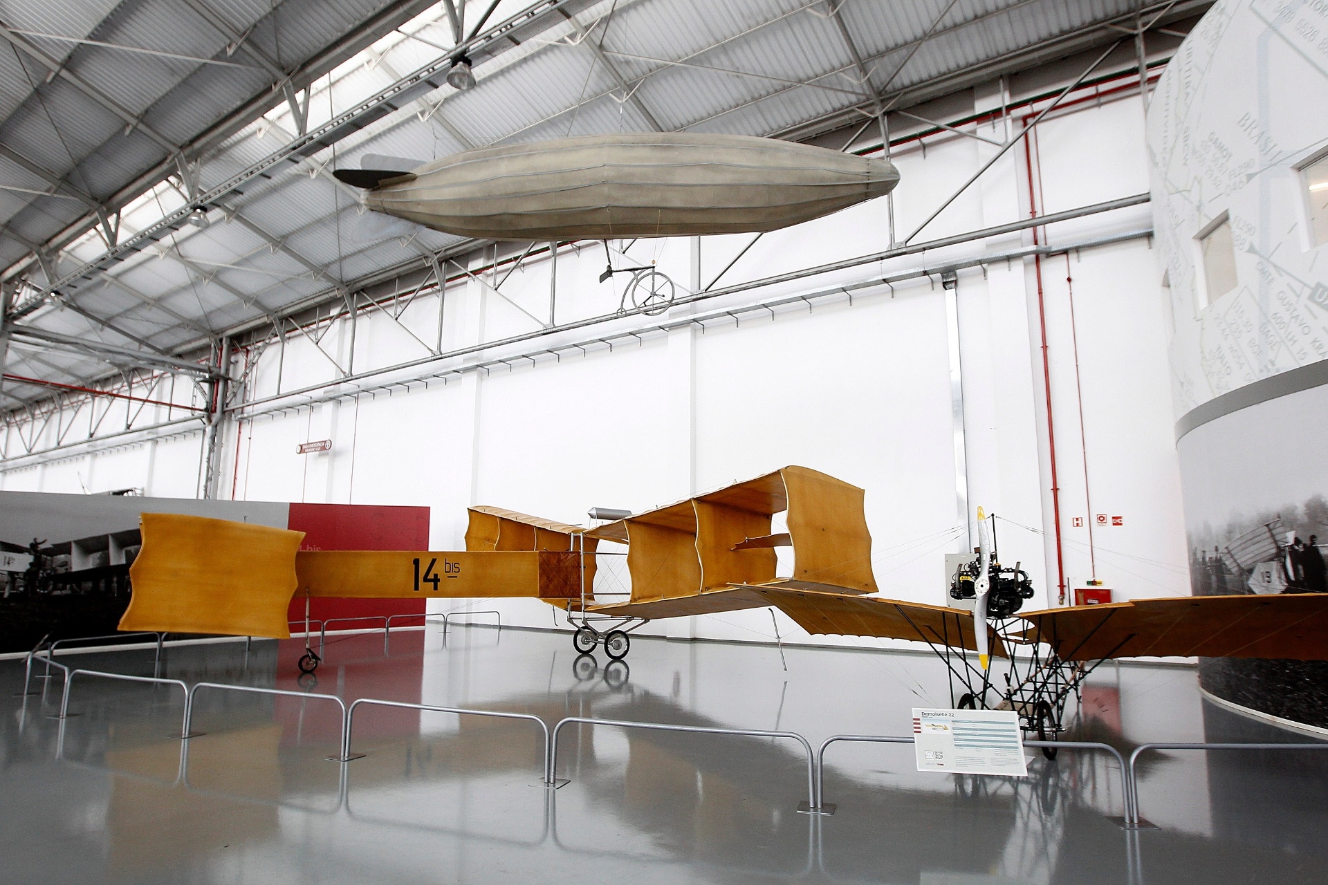 Museu da TAM em São Carlos (SP) - Reinaldo Canato/UOL