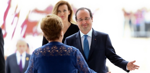 François Hollande foi recebido com honras de Estado pela presidente Dilma Rousseff