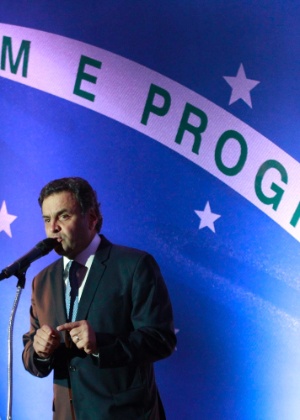 Ao lançar esboço do programa de governo do PSDB para 2014, o presidente do partido, senador Aécio Neves (MG), afirmou que deve manter o programa Mais Médicos - Beto Nociti/Estadão Conteúdo