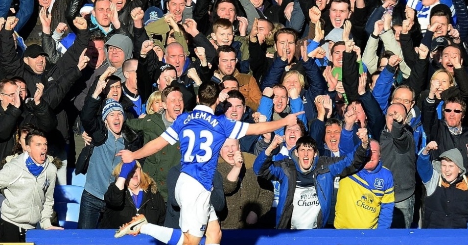 29.dez.2013 - O zagueiro irlandês Coleman comemora seu gol pelo time inglês do Everton contra o Southampton na vitória por 2 a 1