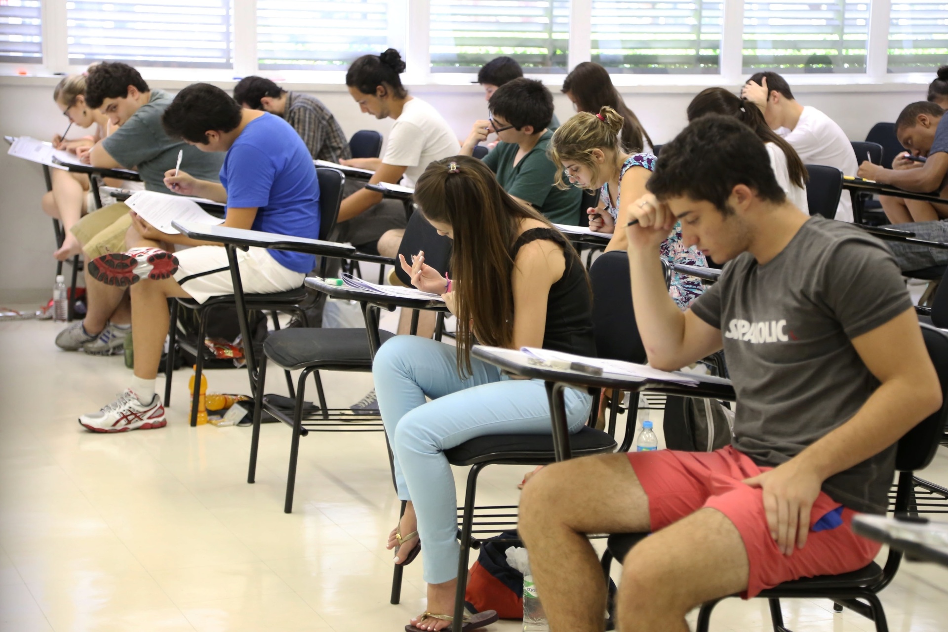 06.jan.2014 - Candidatos fazem segundo dia de provas da segunda fase da Fuvest 2014 - Alex Falcão/Futurapress/Estadão Conteúdo