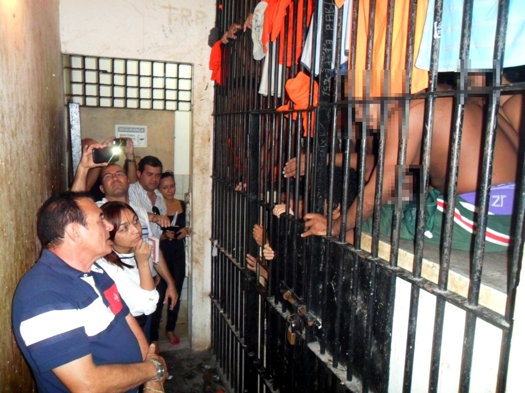 10.jan.2014 - A reportagem do UOL teve acesso às dependências do Complexo Penitenciário de Pedrinhas, em São Luís, no Maranhão. As imagens mostram superlotação da carceragem da unidade prisional. A reportagem acompanhou visita da Comissão de Direitos Humanos da Assembleia Legislativa do Maranhão - Beto Macário/UOL