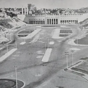 Praça Charles Miller em frente ao estádio do Pacaembu na década de 1940 - Reprodução do livro "Melhoramentos de São Paulo", Prestes Maia