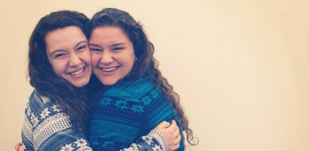 Mikayla Stern-Ellis, 19, e Emily Nappi, 18, se conheceram antes mesmo de irem estudar na Tulane University, da Louisiana (nos EUA), e pouco a pouco se tornaram amigas inseparáveis, até descobrirem que são irmãs: elas são filhas do mesmo pai, um doador de esperma colombiano - Reprodução/Facebook