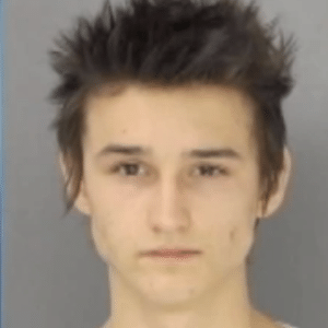 Vladislav Miftakhov, 19, foi detido com suposta arma de destruição em massa na Pensilvânia - Reprodução/CNN