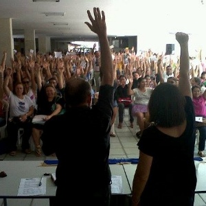28.jan.2014 - Professores da rede estadual do Rio Grande do Norte decidem entrar em greve a partir de amanhã (29) - Divulgação/Sinte-RN