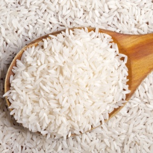 Para que o arroz não grude, vale apostar em panela grande e menos água para cozinhar - Thinkstock