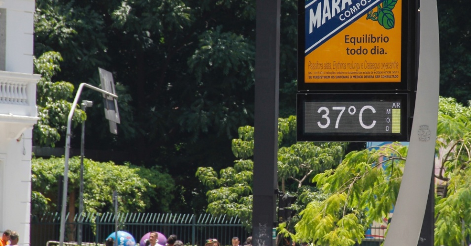 5.fev.2014 - Termômetro registra 37ºC na avenida Paulista, em São Paulo, nesta quarta-feira (5)