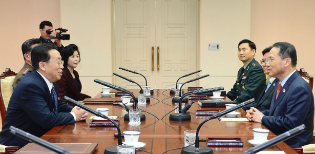 Representantes das Coreias em reunião de alto nível