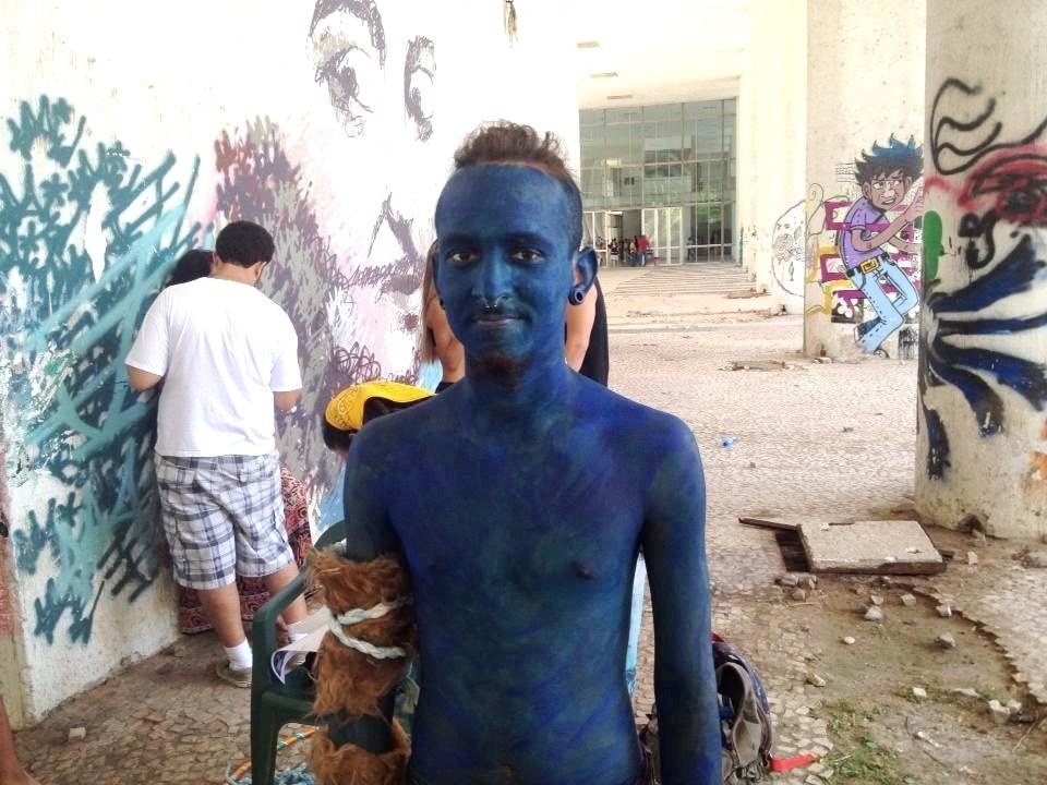 Trote da Escola de Belas Artes da UFRJ (Universidade Federal do Rio de Janeiro) tem calouros pintados de personagens de filmes e inspirados em obras de arte - Arquivo pessoal