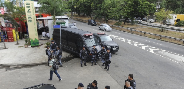 O policiamento continua reforçado na comunidade da Rocinha - Tânia Rêgo/Agência Brasil