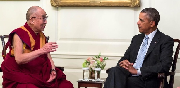 Obama se encontrou na manhã desta sexta-feira (21) com o líder espiritual budista dalai-lama, na Casa Branca - Reprodução/Twitter/@WhiteHouse