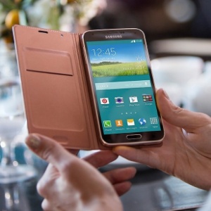 Galaxy S5 foi anunciado em fevereiro em Barcelona (Espanha); aparelho começou a ser vendido no Brasil em abril - Divulgação