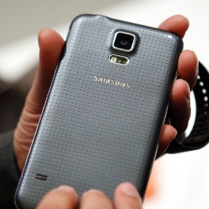 A Samsung anunciou no final de fevereiro o Galaxy S5 no Mobile World Congress 2014 - Albert Gea/Reuters