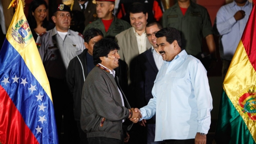 Em 2014, o presidente da Venezuela, Nicolás Maduro (à dir.), se reuniu com o presidente boliviano, Evo Morales (à esq.), no palácio de Miraflores, em Caracas (Venezuela)  - Xinhua