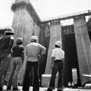 1978 - Hidrelétrica de Itaipu em construção - Folhapress