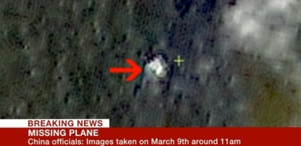 Imagens de satélite chinês mostram destroços no sul do mar da China que podem ser do avião do voo MH370 da Malaysia Airlines, na Malásia, que está desaparecido - Reprodução/CNN