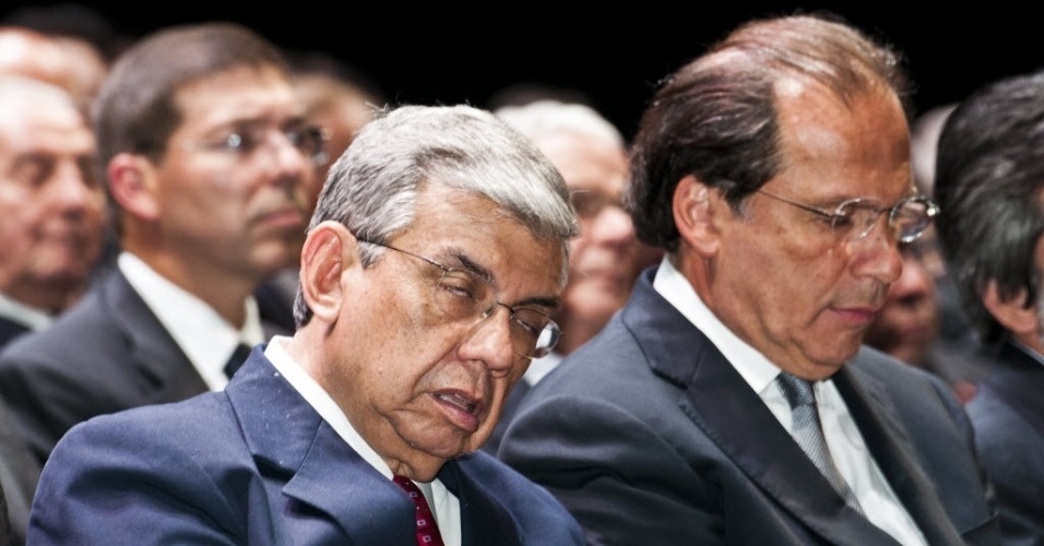 Resultado de imagem para fotos de garibaldi alves  dormindo