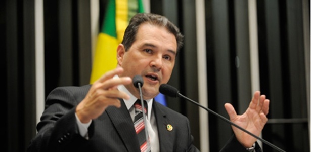 Presidente do PRB, senador Eduardo Lopes comemorou a autorização - Moreira Mariz/Agência Senado