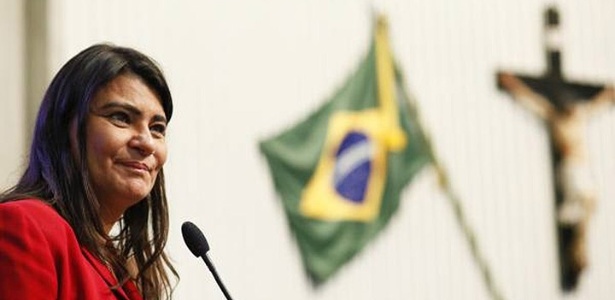 O plenário da Assembleia Legislativa do Ceará aprovou a indicação da deputada Patrícia Lúcia Saboya Ferreira Gomes para o cargo de conselheira do Tribunal de Contas do Estado (TCE) - Máximo Moura/Assembleia Legislativa do Ceará