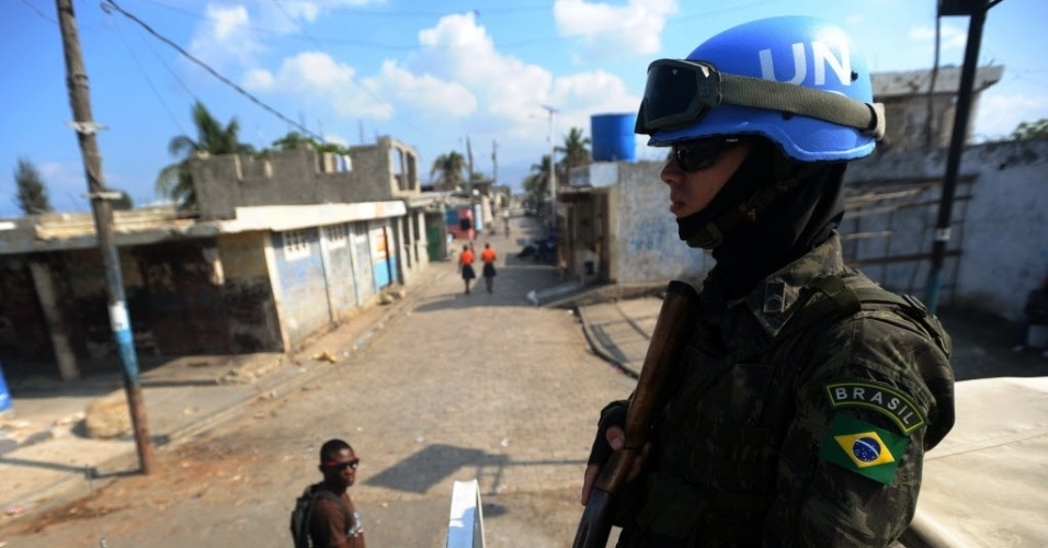 Forças Armadas celebram Dia Internacional dos Peacekeepers - Força