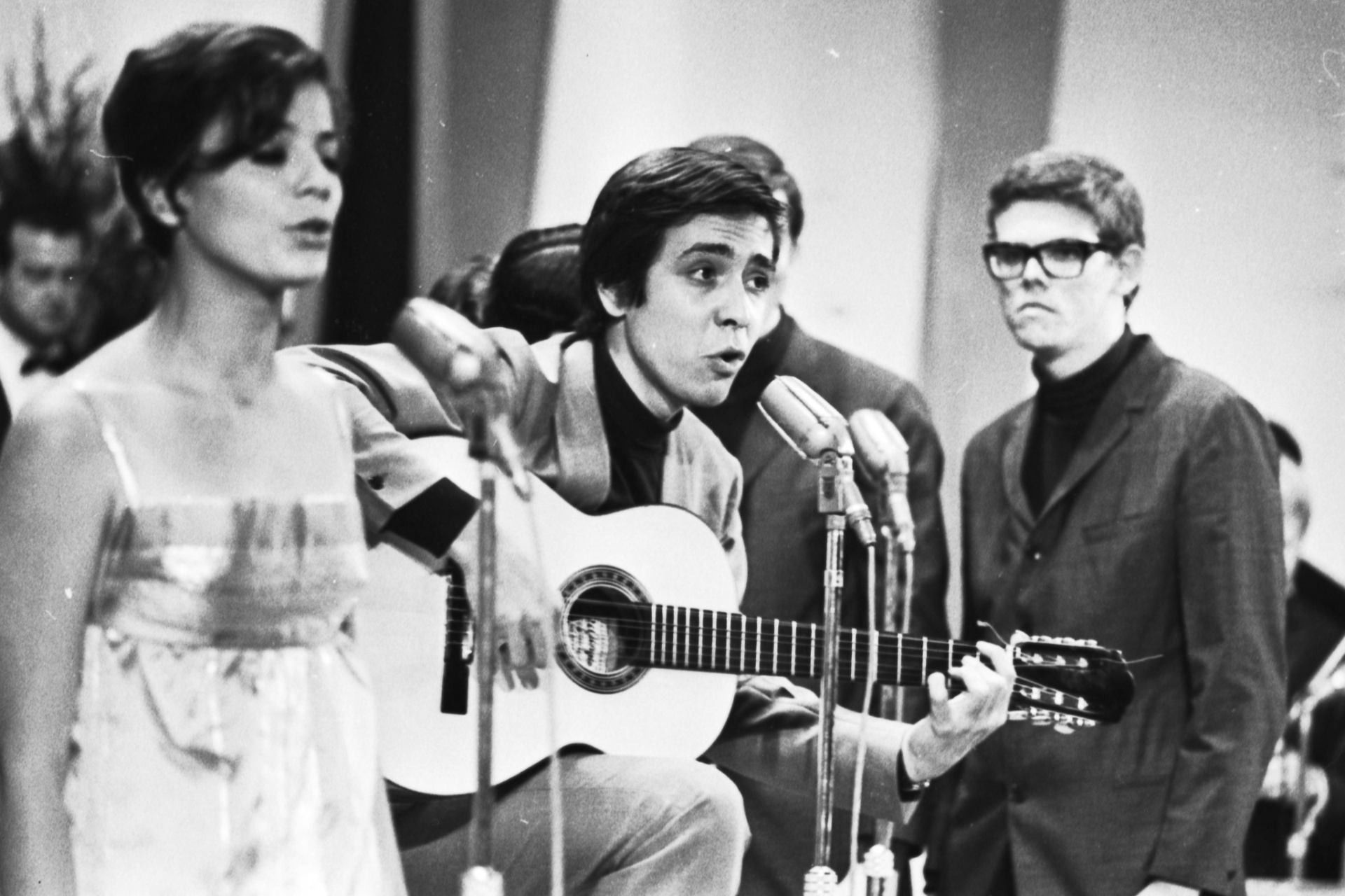 Edu Lobo e Marília Medalha 3º Festival de Música Popular Brasileira - 1967 - Acervo UH/Folhapress