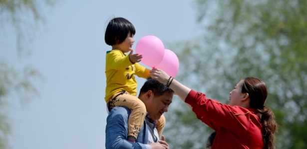 Famílias de crianças autistas participam de evento no Dia Mundial de Conscientização - Xinhua/Shen Peng