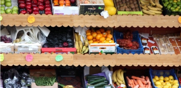 Entre benefícios comprovados da ingestão de frutas e vegetais está a redução de câncer e de doenças cardíacas - BBC