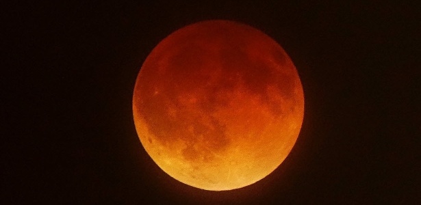 Eclipse lunar hoje: veja que horas começa e como assistir 'Lua de Sangue'