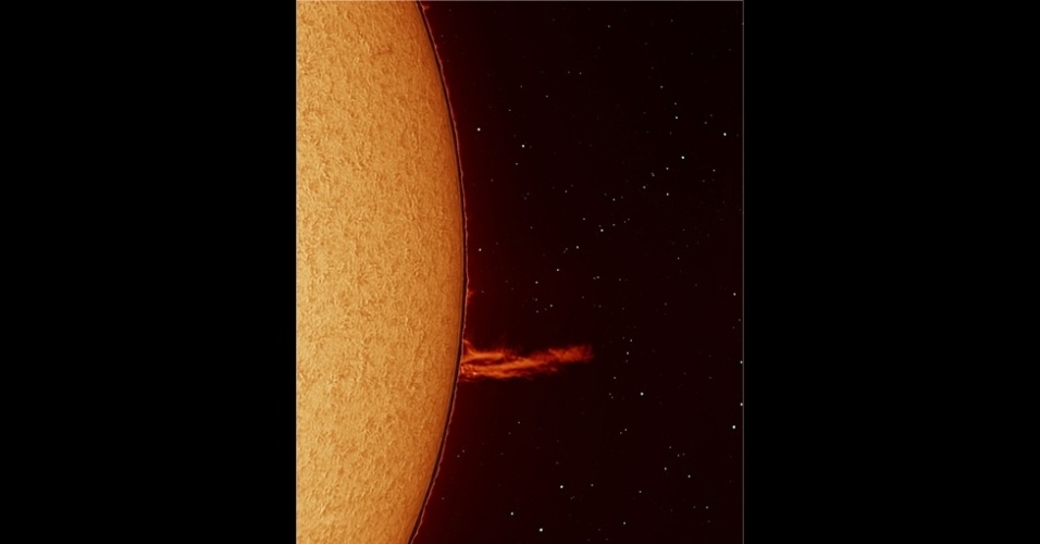 Astrônomo amador usa câmera comum para fotografar explosões solares Fotos Ciência