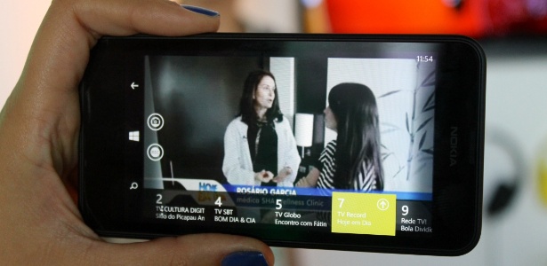 Nokia Lumia 630 tem duas versões: uma básica (R$ 549) e outra com TV digital (R$ 699) - Guilherme Tagiaroli/UOL