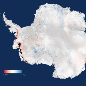 19.mai.2014 - Cientistas britânicos constataram que a Antártida está perdendo 159 bilhões de toneladas de gelo por ano. O número representa o dobro da perda mensurada na última pesquisa. Sozinha, a perda de gelo da Antártida contribui para elevar o nível dos mares em 0,45 mm por ano - ESA/Divulgação