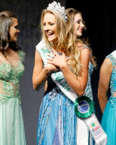 25.mai.2014 - A candidata Nathaly Goolkate, de Carambeí, foi eleita Miss Paraná 2014