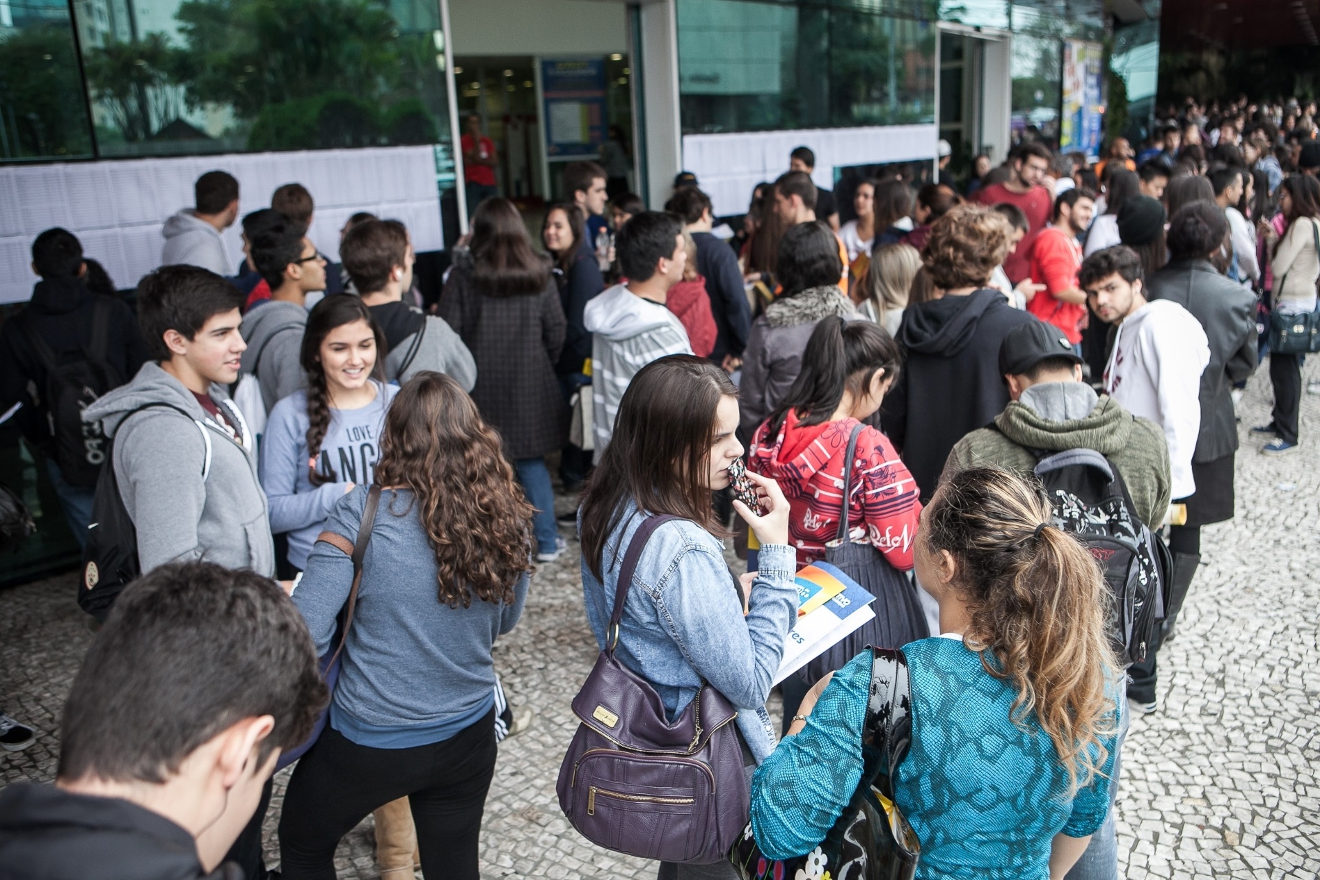 Fotos: Candidatos Realizam A 1ª Fase Do Vestibular De Inverno Da Unesp ...