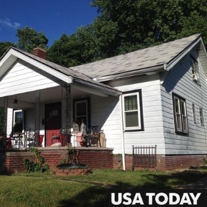 Casa onde Ila Solomon continuou a viver como se o marido, Gerald Francus Gavan Jr., 88, ainda estivesse vivo - Reprodução/USA Today