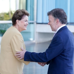 19.jun.2014 - A presidente Dilma Rousseff recebe o presidente da Colômbia, Juan Manuel Santos, no Palácio da Alvorada - Pedro Ladeira/Folhapress