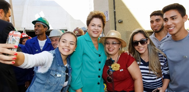 A presidente Dilma Rousseff entregou 5.460 unidades do Minha Casa, Minha Vida simultaneamente em dez cidades de sete Estados e uma cidade-satélite do Distrito Federal em cerimônia nesta quinta-feira (3). O programa habitacional é uma das principais bandeiras eleitorais da campanha petista pela reeleição
