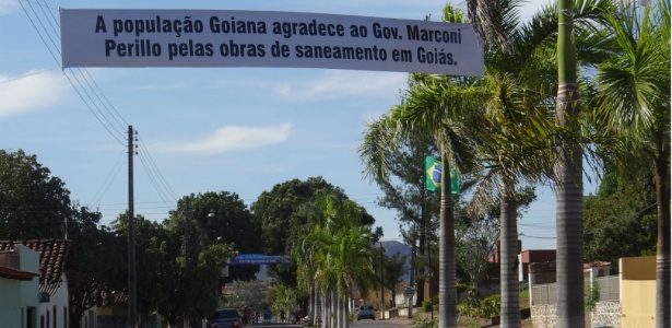 Faixas foram colocadas em municípios do nordeste de Goiás antes do início do período de propaganda