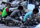 Lixo eletrônico cresce; veja imagens de descarte em todo o mundo - Reuters