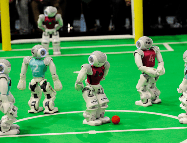 23.jul.2014 - A RoboCup 2014 reúne robôs para competirem em diversas categorias, como partidas de futebol - Divulgação