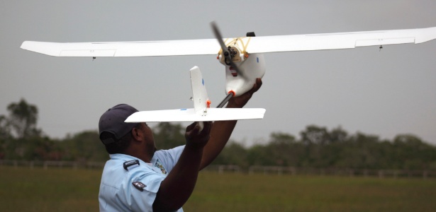 Drone monitora a pesca ilegal em Belize; equipamentos são usados diariamente - Julio Maaz/Wildlife Conservation Society/NYT