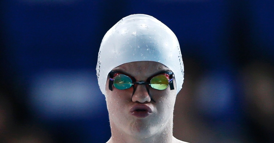 24.jul.2014 - Nadador Conor Munn, da Irlanda do Norte, se prepara para a largada dos 50 metros borboleta durante os Jogos da Commonwealth de 2014 em Glasgow, na Escócia