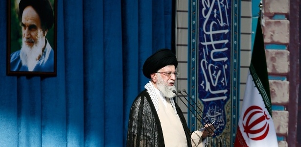 Caberá ao aiatolá Ali Khamenei decidir os rumos da aproximação entre Irã e Estados Unidos - Iranian Supreme Leader"s Website/HO/AFP