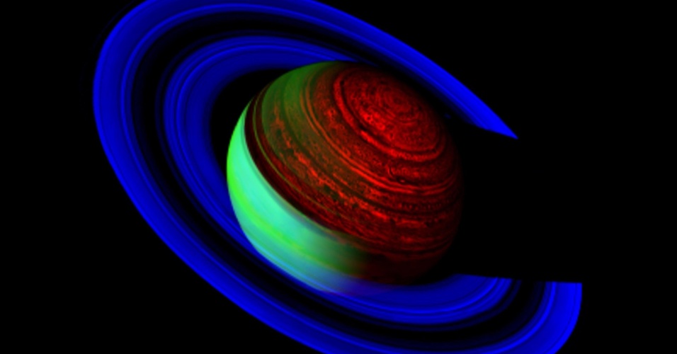 Imagem colorizada de Saturno, feita pela sonda Cassini, a uma órbita de 1,6 milhão de quilômetros do planeta