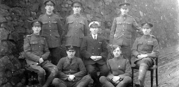 Os oito irmãos Lord, de High Wycombe (Reino Unido), lutaram na 1ª Guerra Mundial - Reprodução/Daily Mail