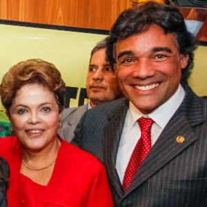Lobão Filho, candidato do PMDB ao governo do Maranhão, ao lado da presidente Dilma Rousseff