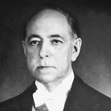 Em 1958, o ex-presidente interino do Brasil, Nereu Ramos, morreu em acidente aéreo na cidade de São José dos Pinhais, no Paraná